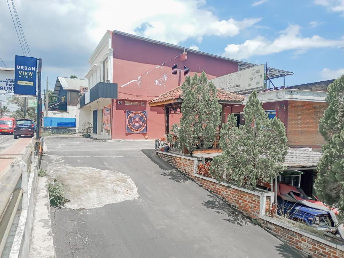 Urbanview Hotel Rio Life House Cianjur By Reddoorz Luaran gambar